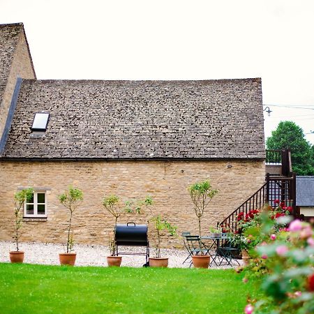 チッピング・ノートン Hayloft At Newbarn Farmヴィラ エクステリア 写真